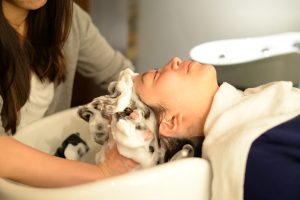 【本日の美活】60分で日頃の疲れもスッキリっ　当店こだわりのヘッドスパ！！！