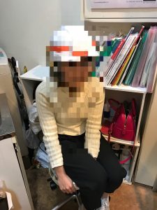 スタッフルームへ戻ると、、、