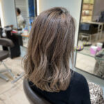 二子玉川で出来る！！2021年話題の【脱白髪染めハイライト】