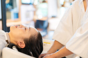 【美容師推奨】トリートメント前にするマイナスケアとは？？？